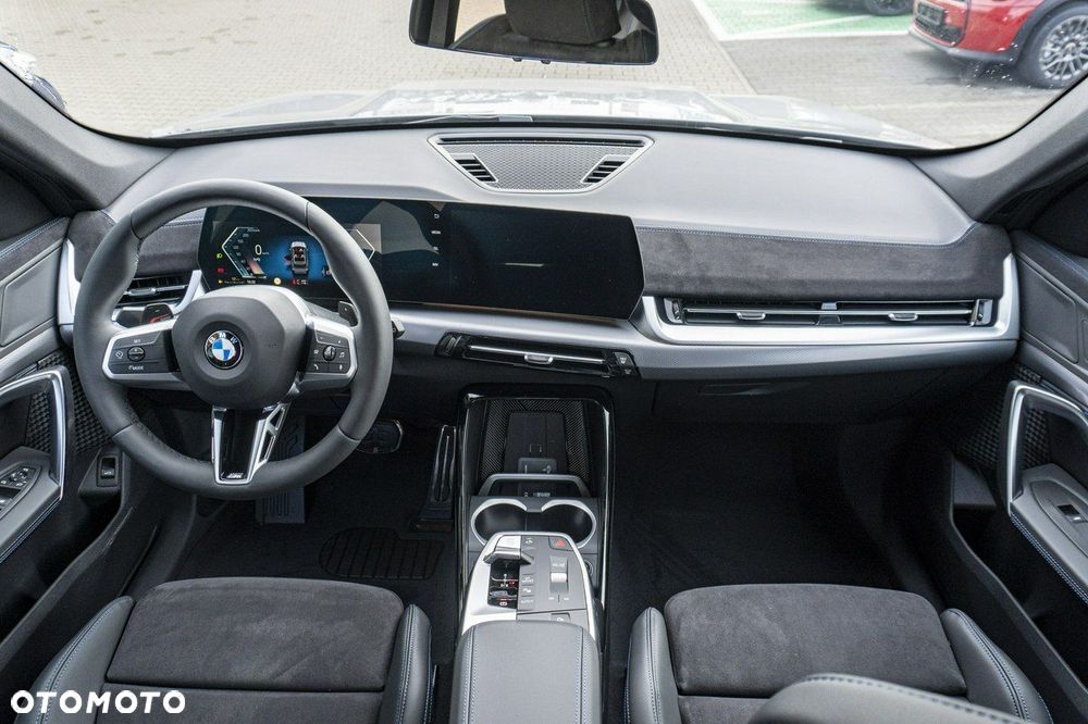 BMW X1 sDrive18i - 15