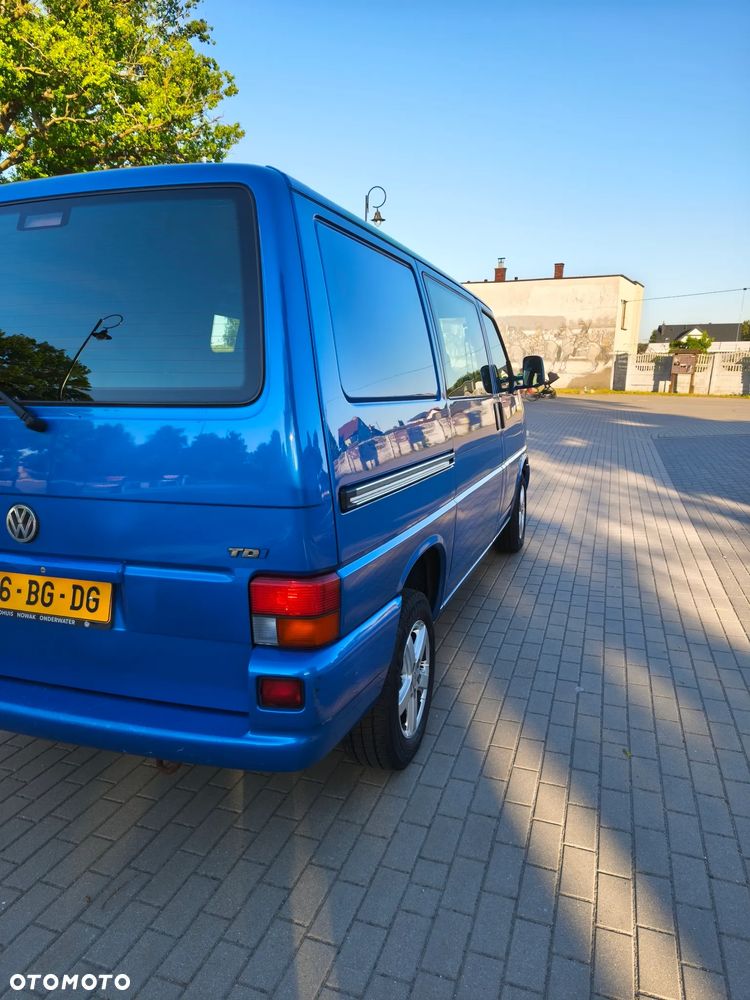 Volkswagen Transporter - 25