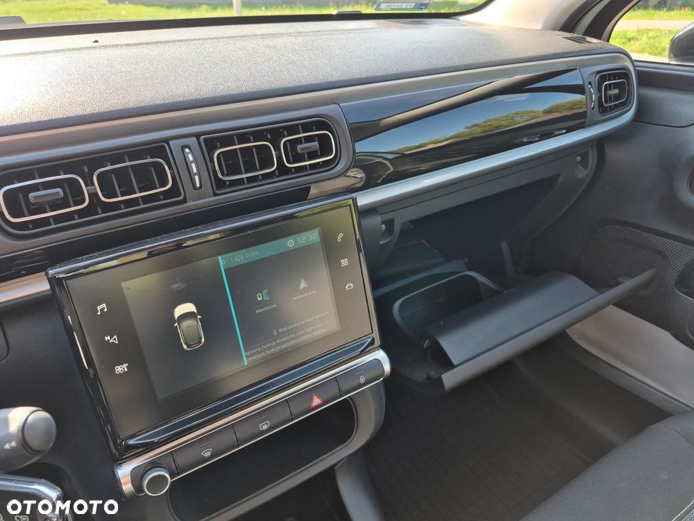 Citroën C3 1.2 PureTech Shine - 15