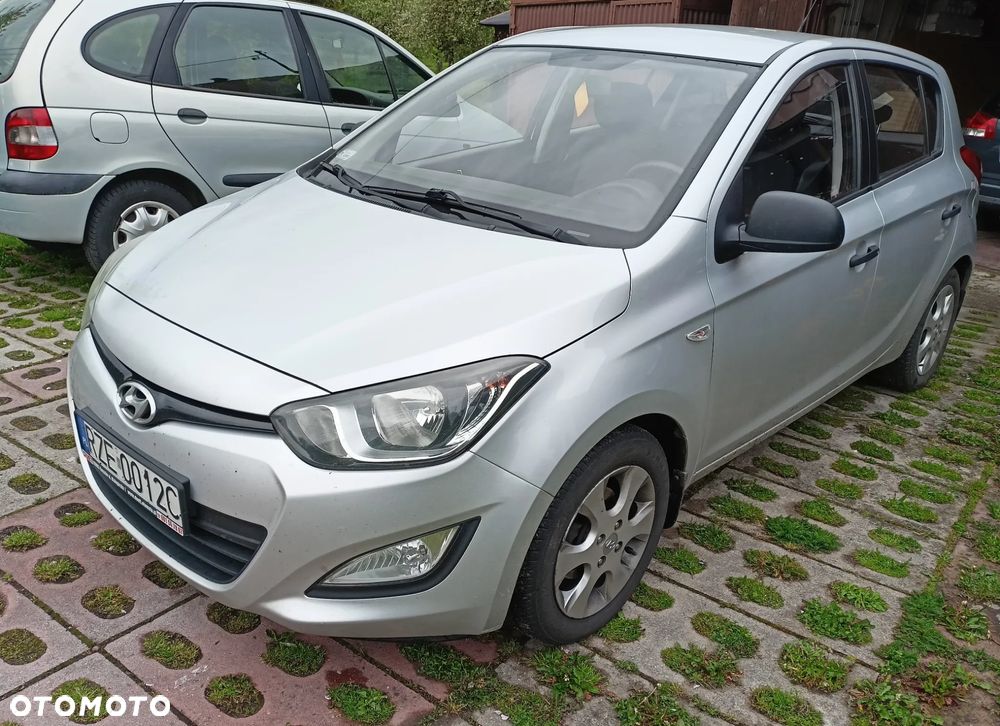 Hyundai i20 - 13