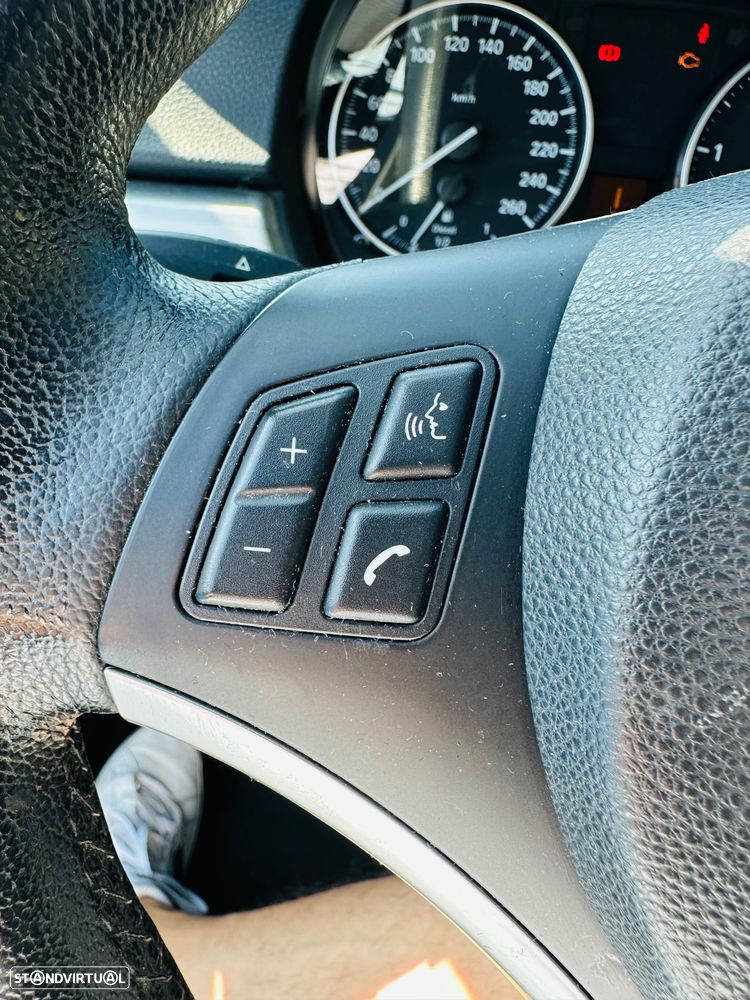 BMW 318 d DPF Touring Edition Sport - 31