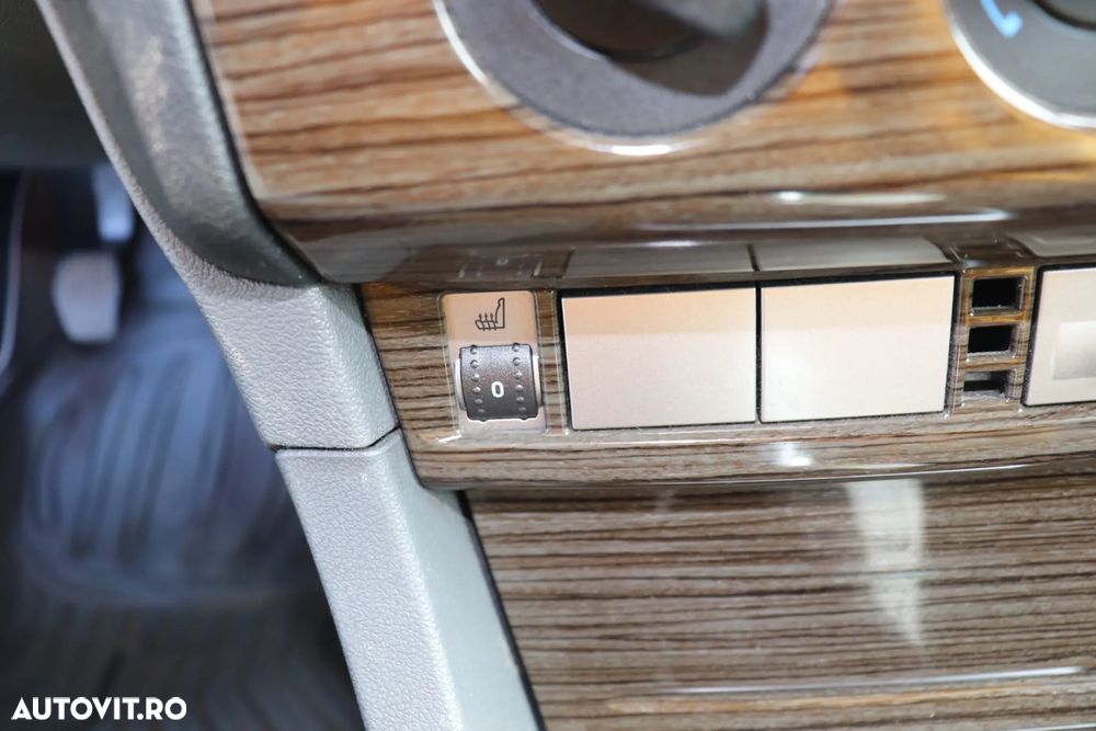 Ford Focus 2.0 TDCI 136 Ghia - 12