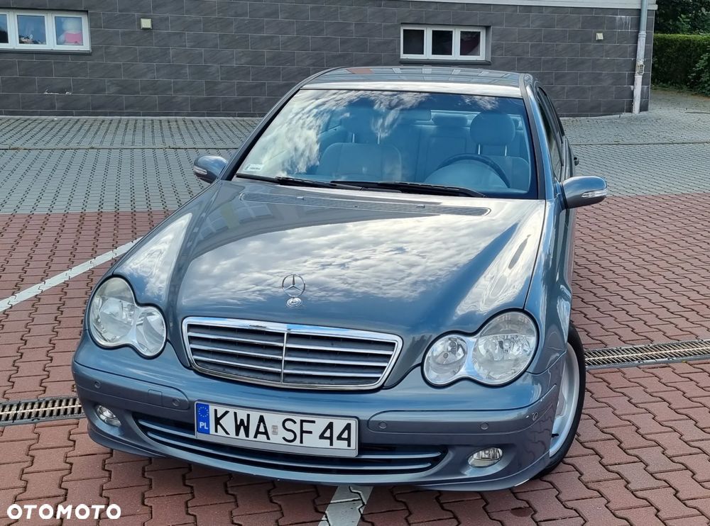 Mercedes-Benz Klasa C 180 Kompressor Automatik Classic - 11