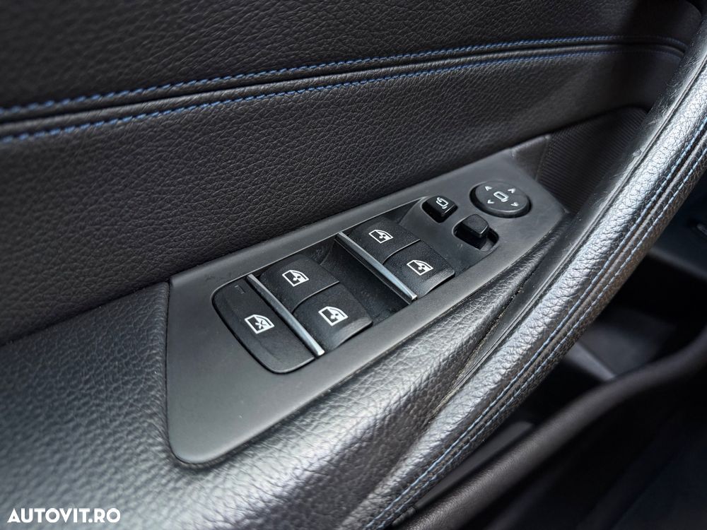 BMW Seria 5 540i xDrive AT - 29