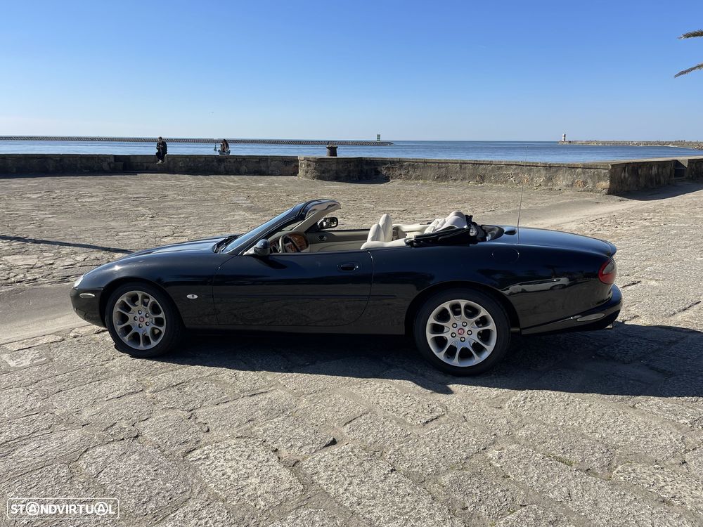 Jaguar XK XKR 4.0 Convertible - 8