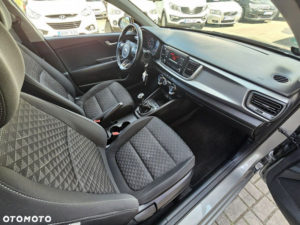 Kia Rio 1.0 T-GDI 100 Dream-Team Edition - 17