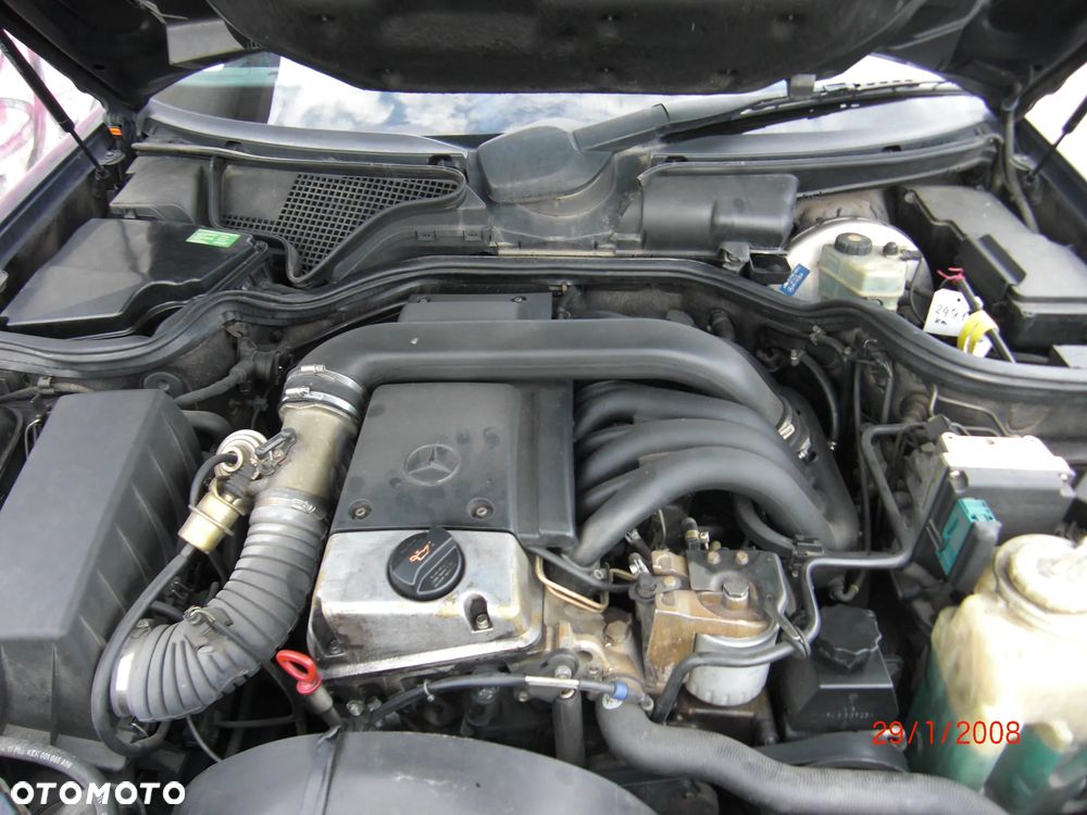 Mercedes-Benz Klasa E - 9