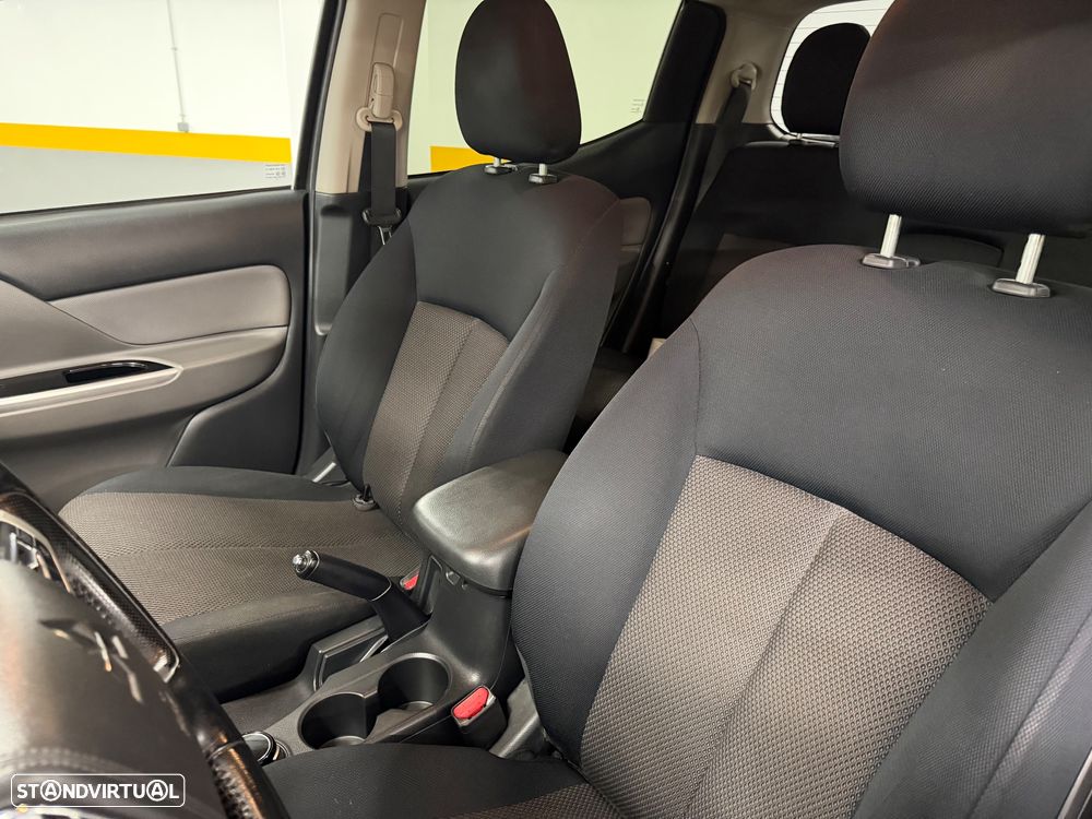 Mitsubishi L200 2.4 DI-D CD Intense Sport Space Cab Strakar 4WD - 15