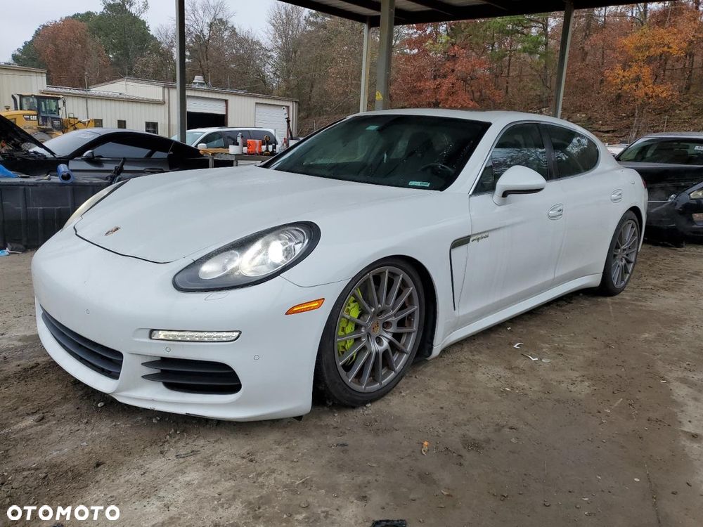 Porsche Panamera S E-Hybrid - 1