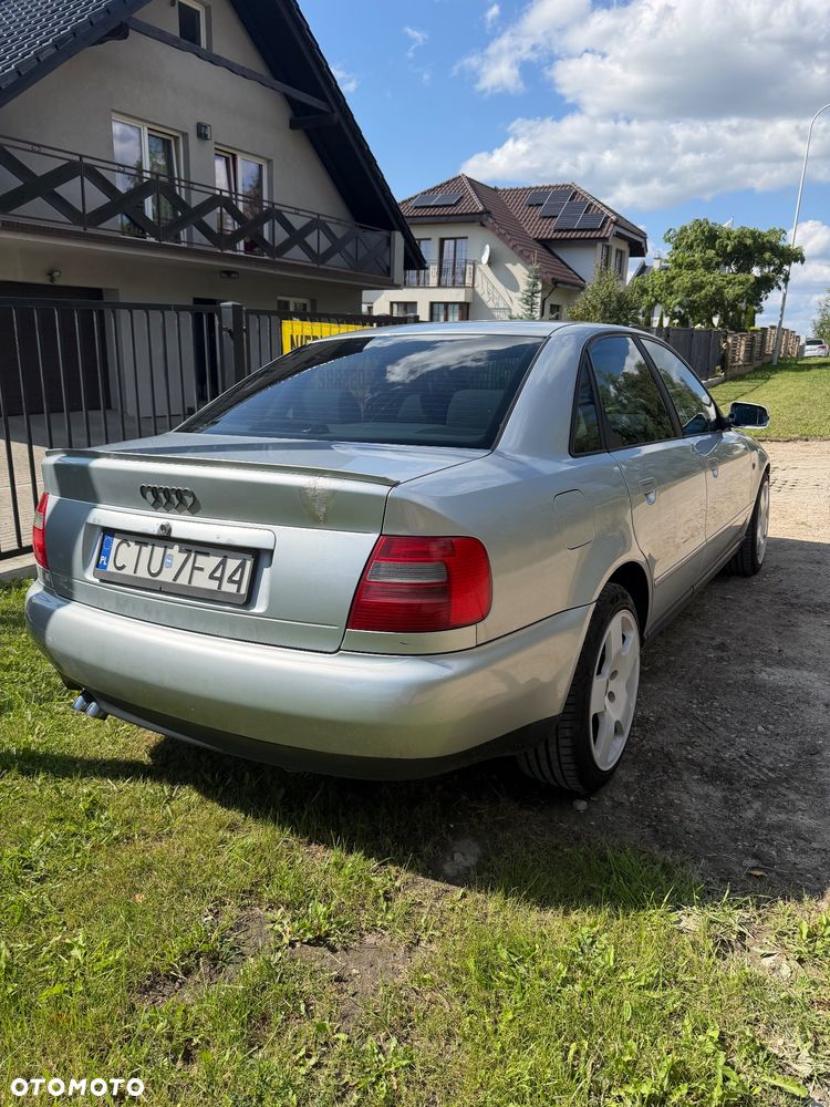 Audi A4 Limousine 1.9 TDI - 4
