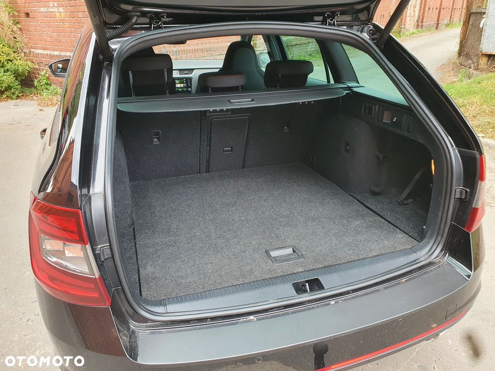 Skoda Octavia 2.0 TDI 4x4 DSG RS - 28