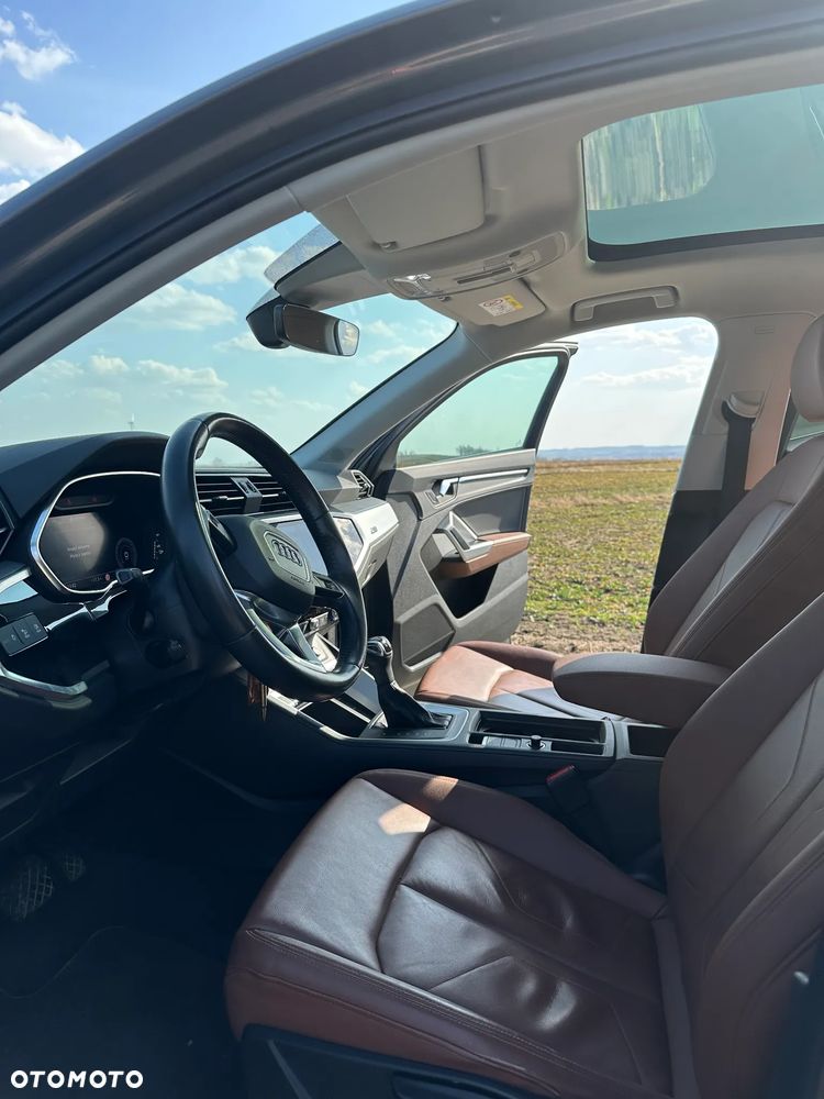 Audi Q3 35 TDI S-Line S tronic - 11