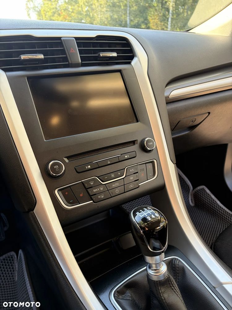Ford Mondeo - 21