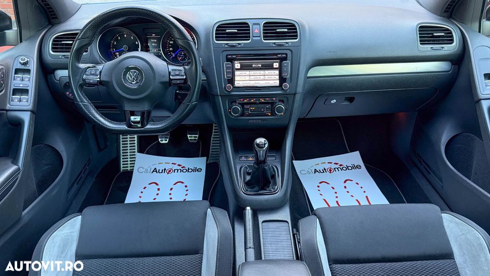 Volkswagen Golf - 11