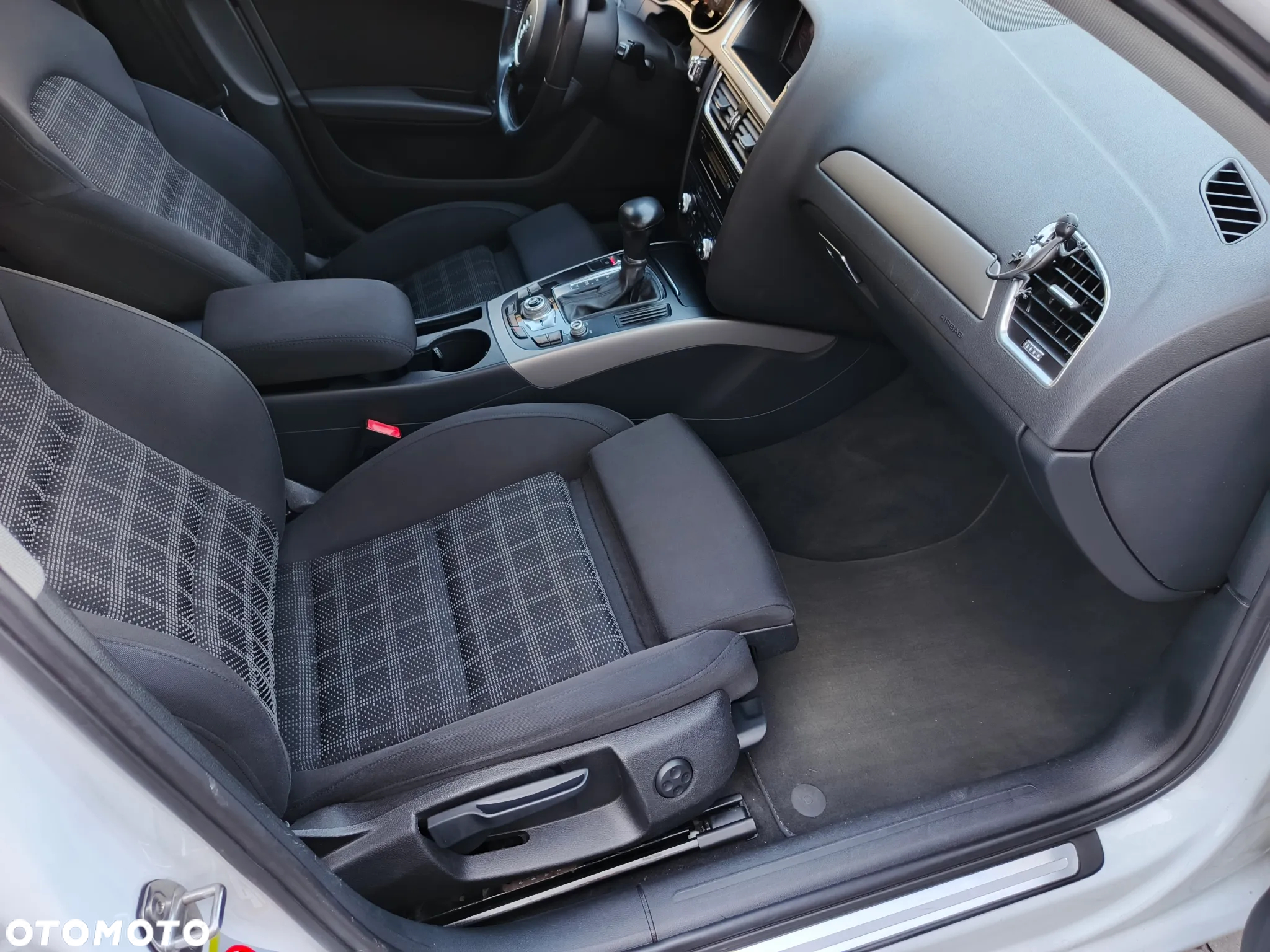 Audi A4 - 24