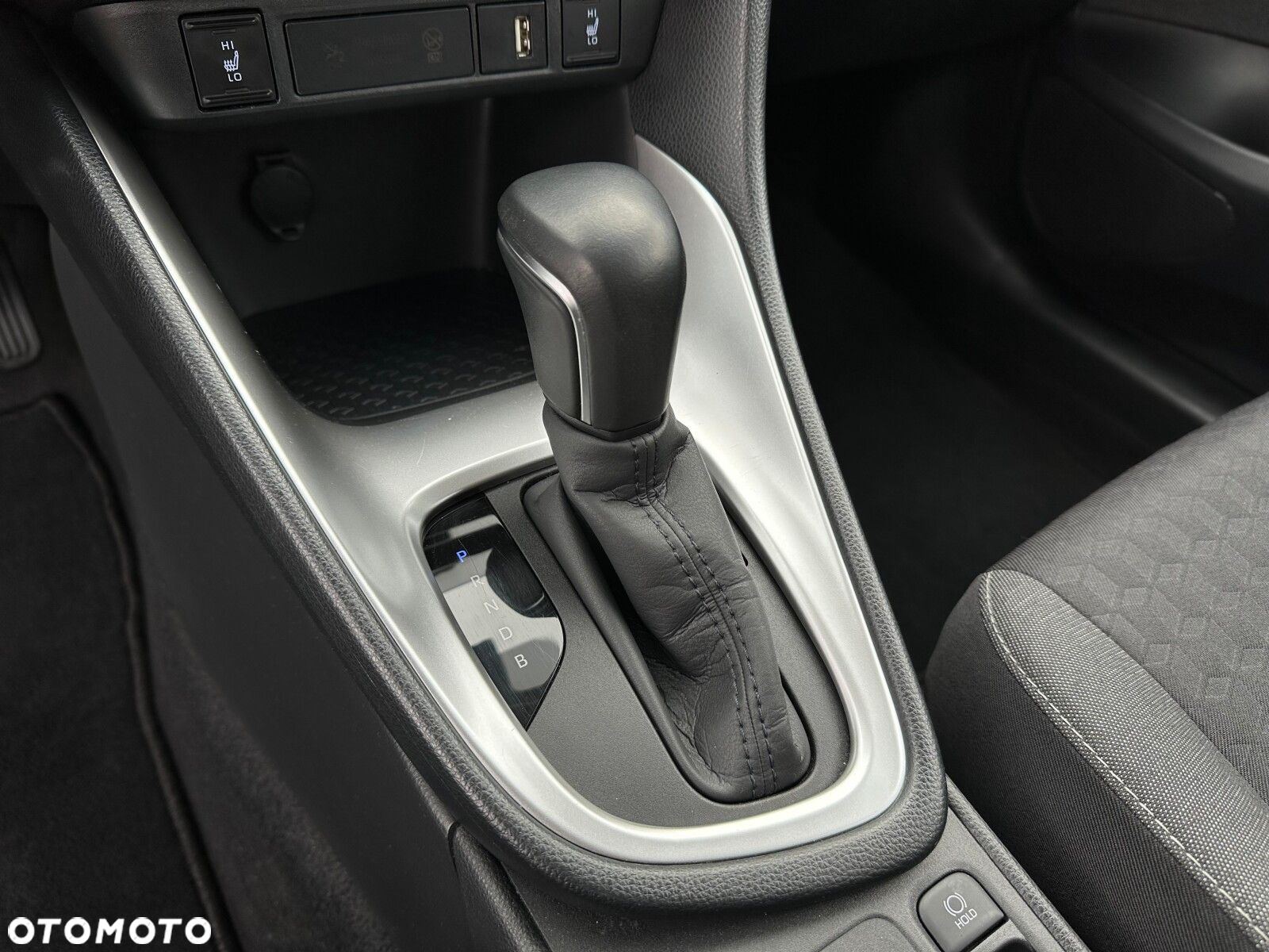 Toyota Yaris - 8