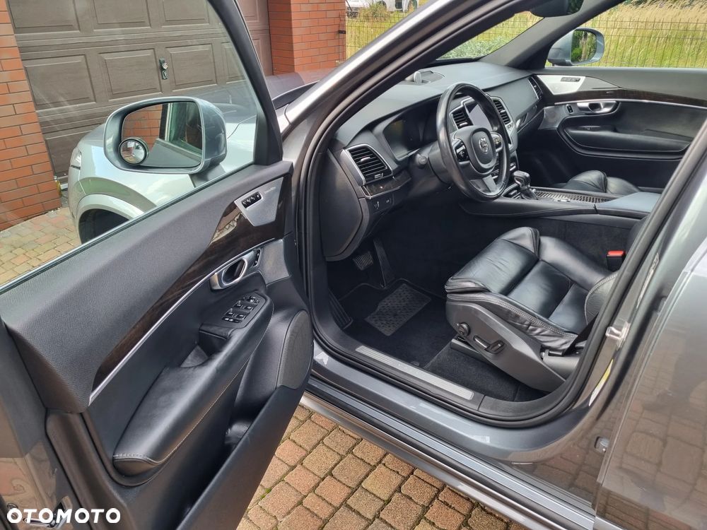 Volvo XC 90 - 27
