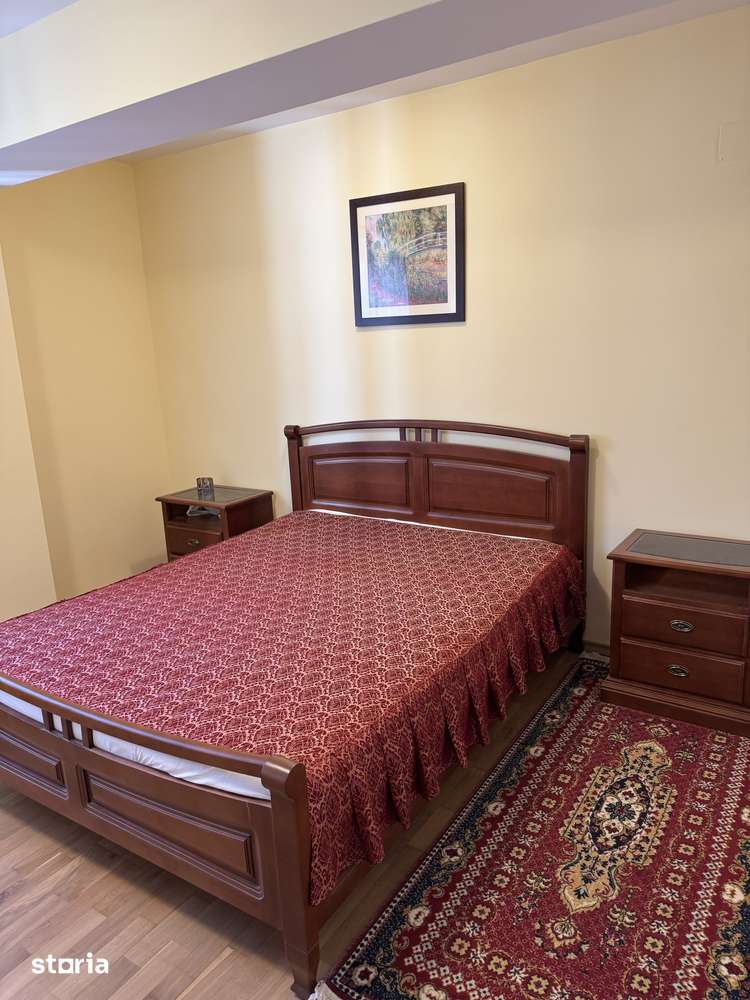 Vand apartament spatios, 2 camere in Sinaia — fotografia 3
