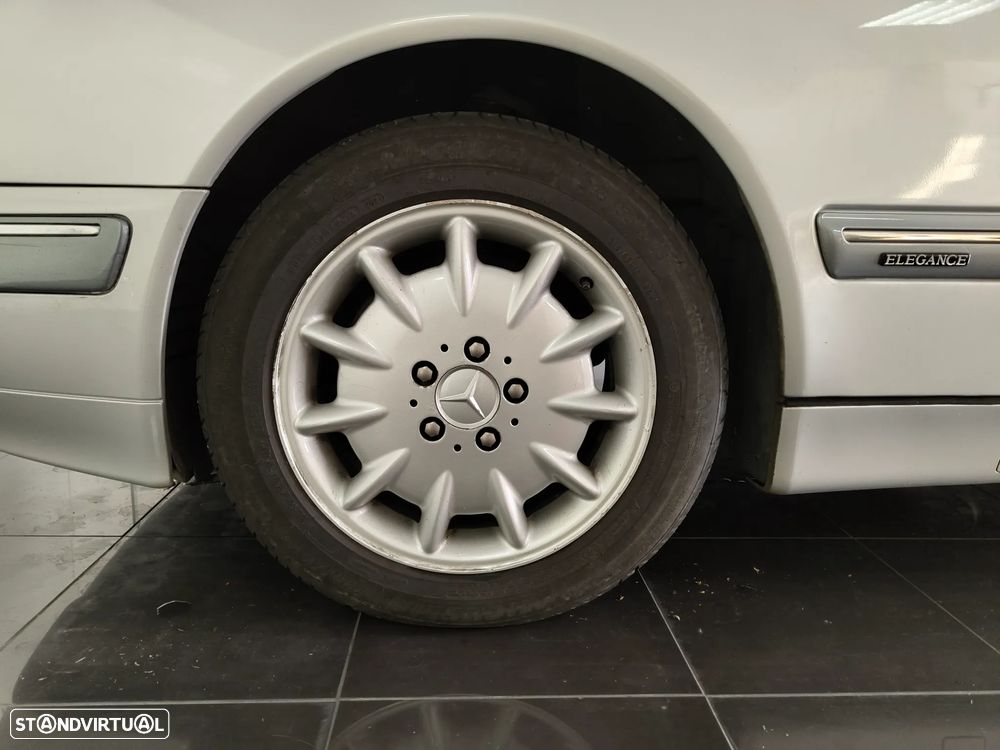 Mercedes-Benz E 220 - 2