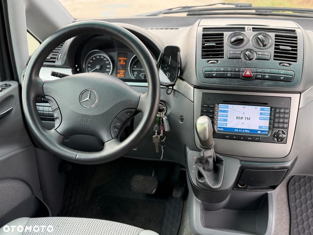 Mercedes-Benz Viano - 28