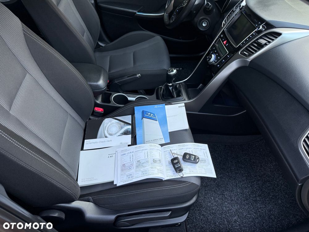 Hyundai i30 1.6 Fifa World Cup Edition - 8