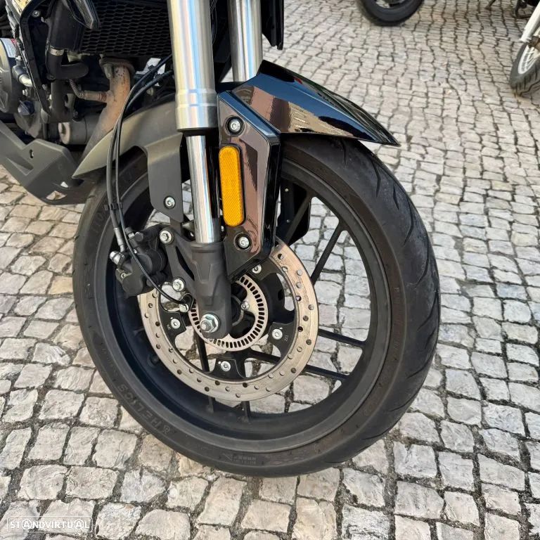 Voge 125R - 4