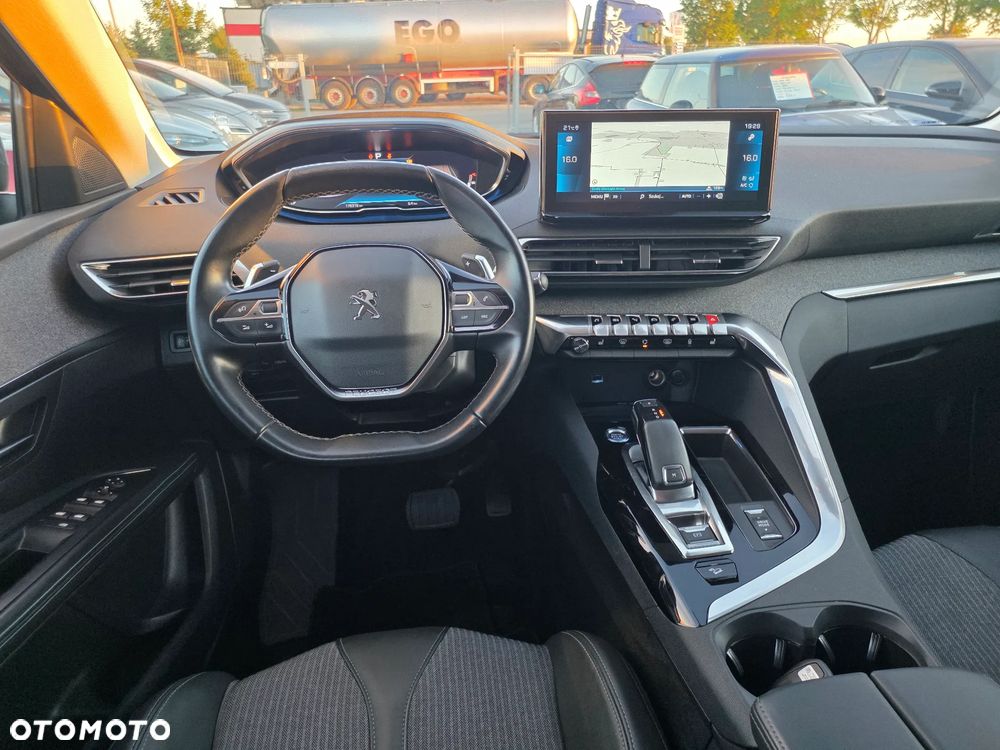 Peugeot 5008 - 26