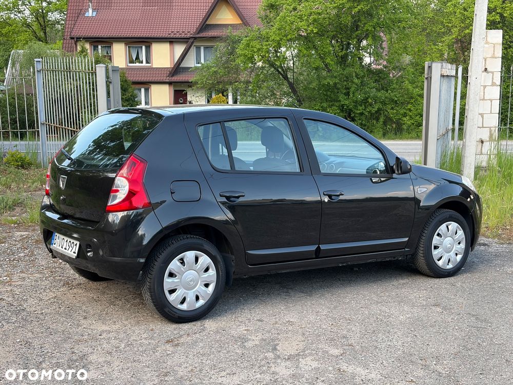 Dacia Sandero 1.2 16V 75 Laureate - 11
