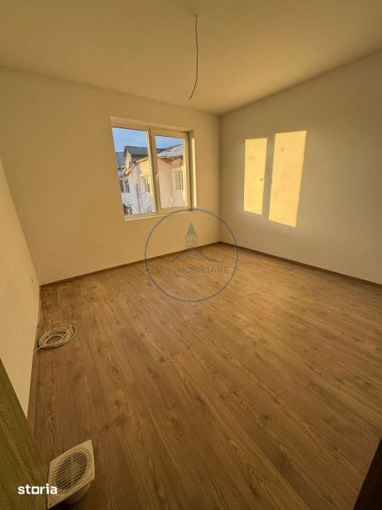 Apartament 2 camere, decomandat, etaj 4/4 , zona SENS — fotografia 3