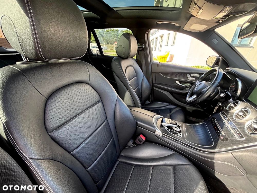 Mercedes-Benz GLC 300 4Matic 9G-TRONIC - 8