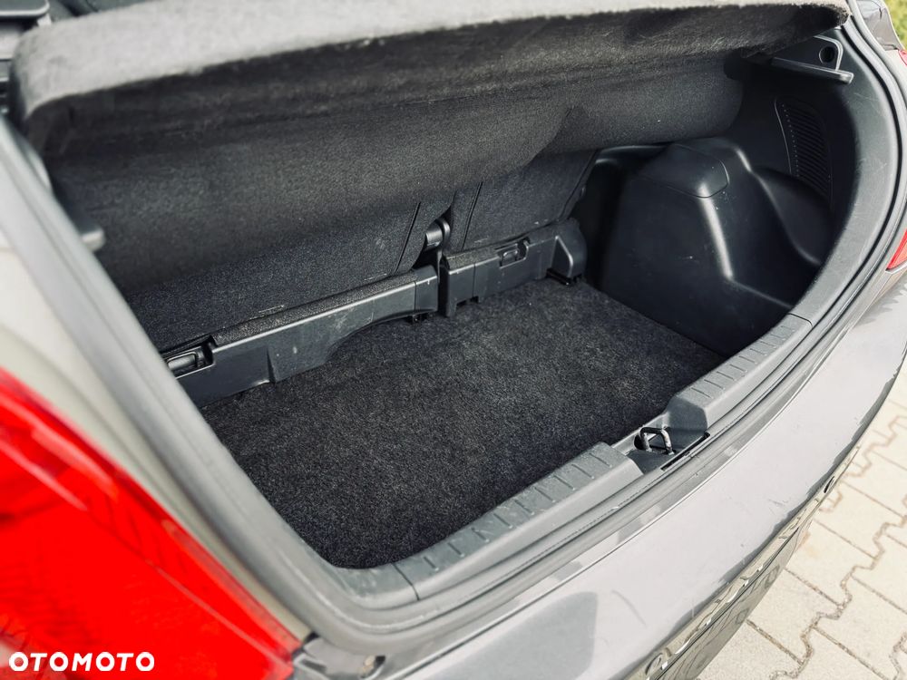 Toyota Yaris 1.4 D-4D - 16