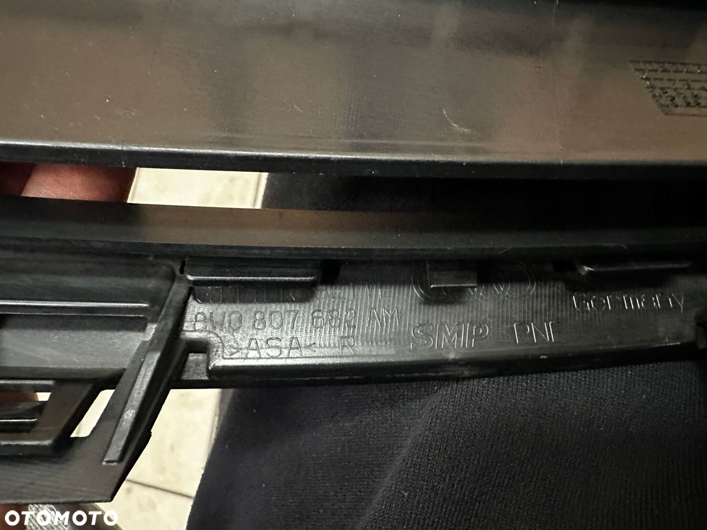 KRATKA ZDERZAKA AUDI A4 B9 LIFT 8W0807682AM - 7