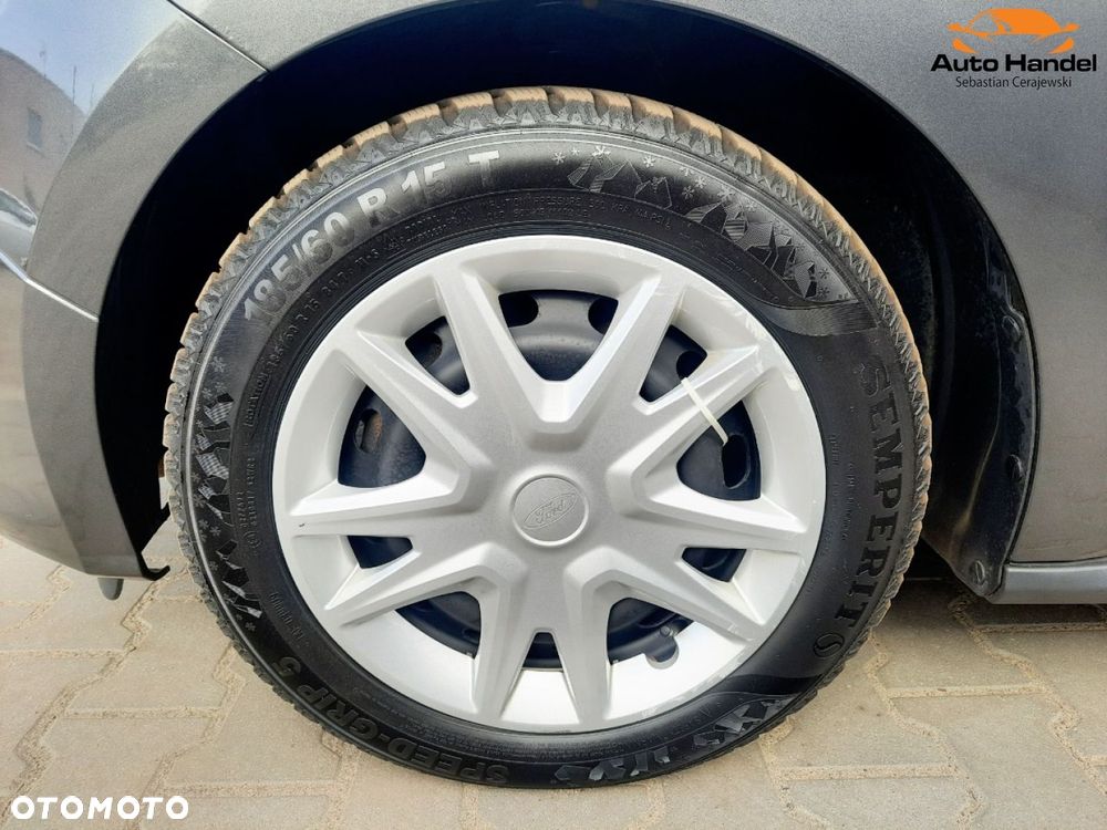 Ford Tourneo Courier - 30