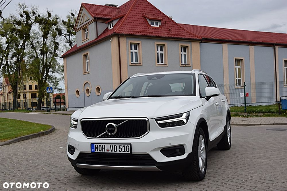 Volvo XC 40 T3 Geartronic Momentum Pro - 2