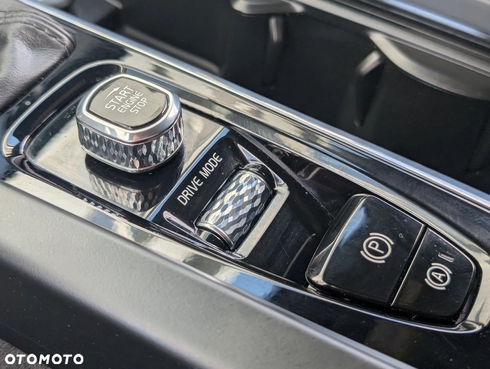 Volvo XC 60 - 26