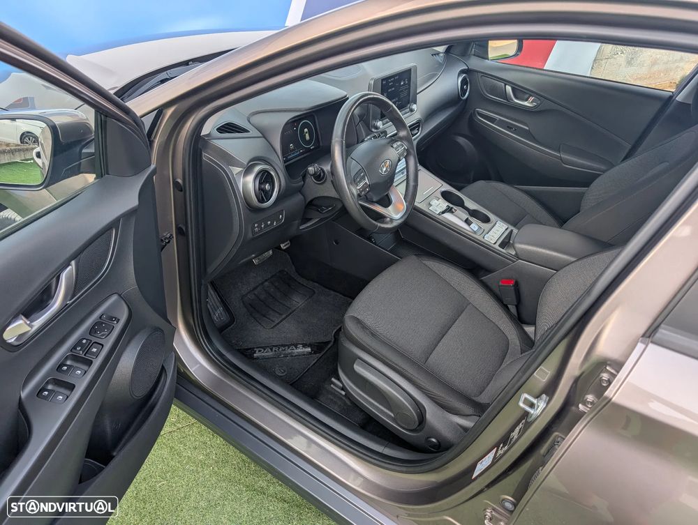 Hyundai Kauai EV 64 kWh Premium+LED - 11