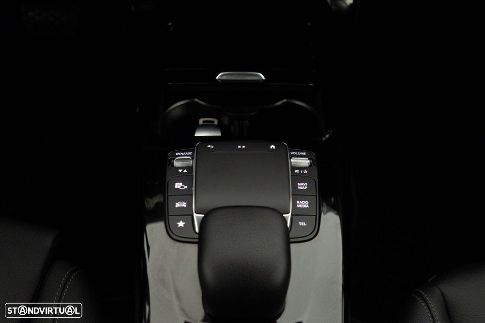 Mercedes-Benz CLA 250 e Shooting Brake Progressive - 24