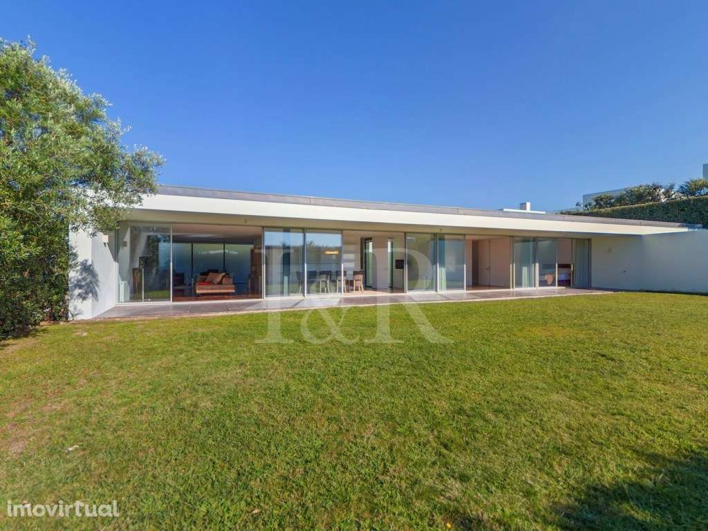 Moradia T4 com jardim e piscina junto à Lagoa de Óbidos - Grande imagem: 2/17