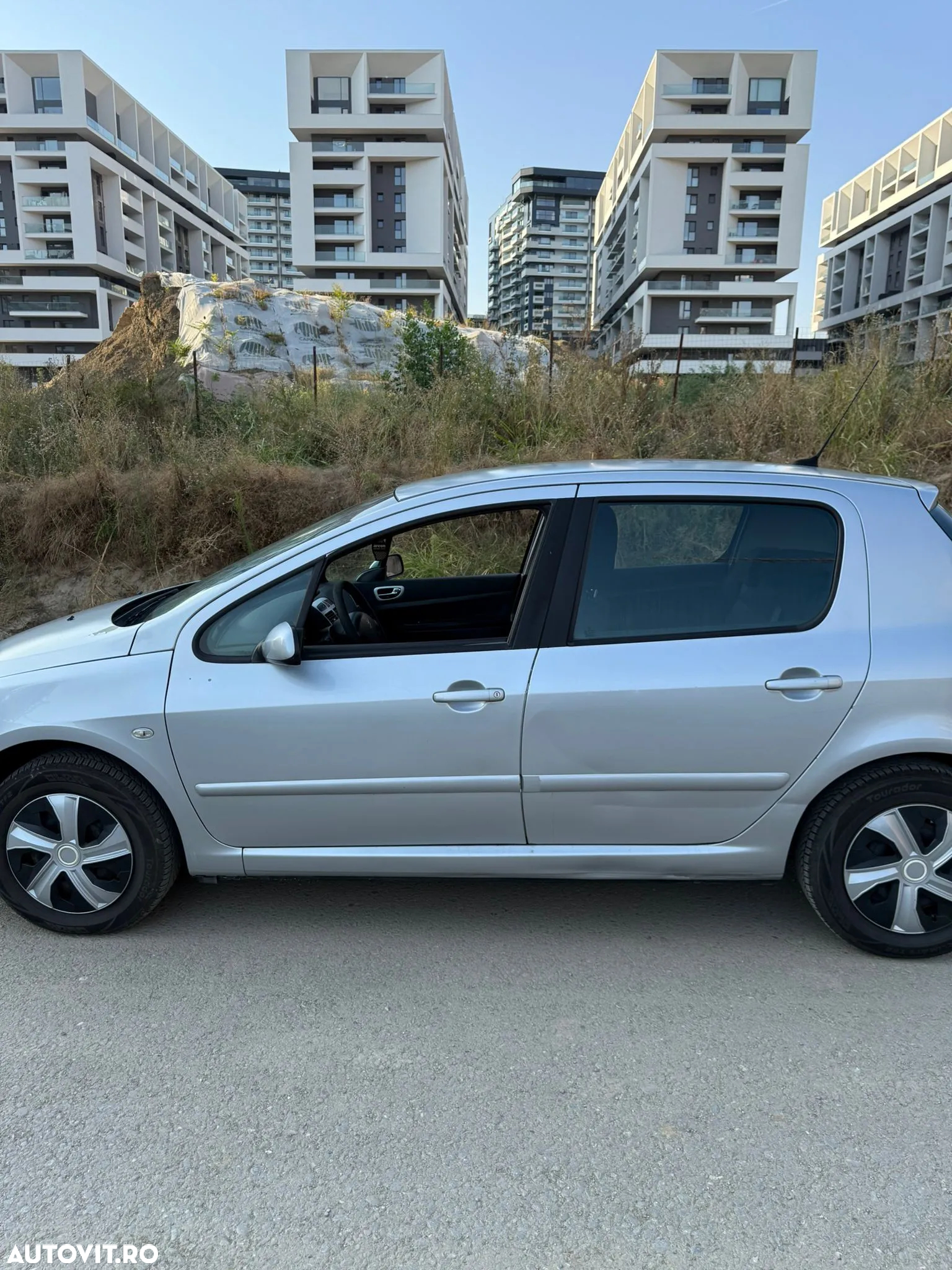 Peugeot 307 - 12