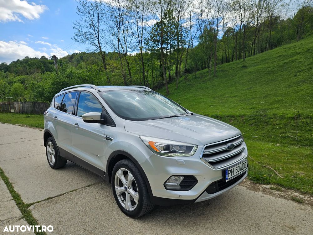 Ford Kuga 2.0 TDCi 4WD Powershift Titanium - 1