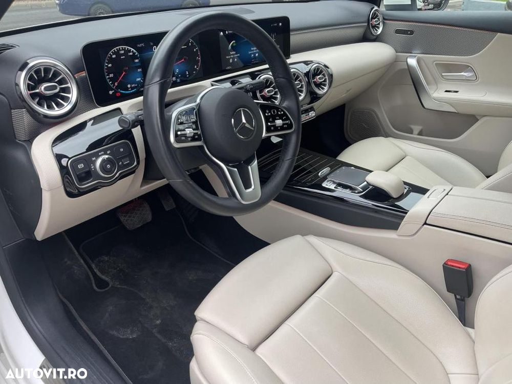 Mercedes-Benz A 200 - 9