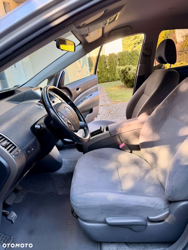 Toyota Prius 1.5 VVT-i Prestige - 8