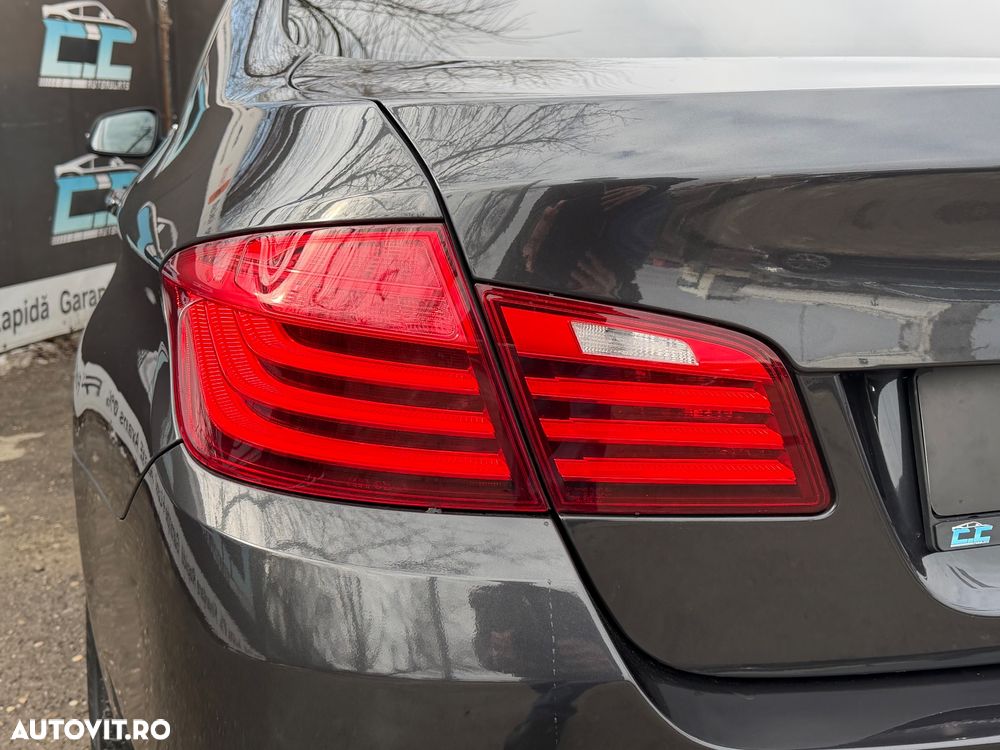 BMW Seria 5 525d Luxury Line - 28