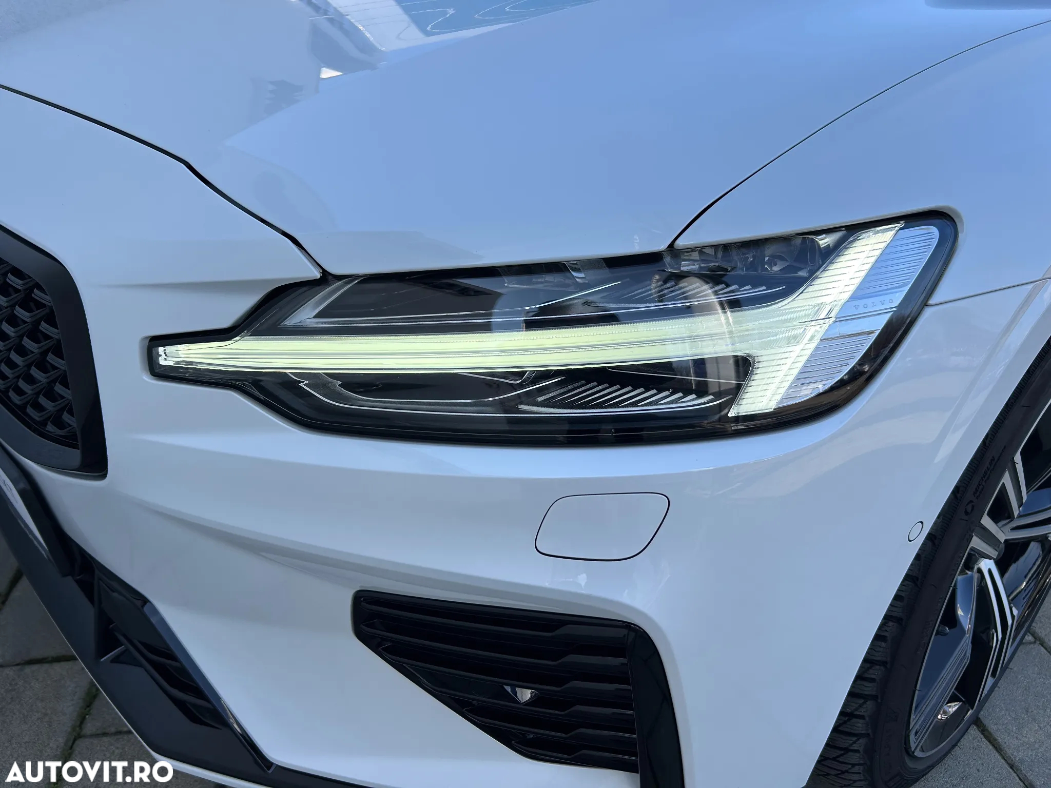 Volvo S60 T8 eAWD R-Design - 29