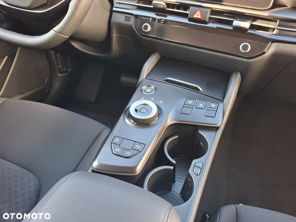 Kia Sportage 1.6 T-GDI HEV M 2WD - 18