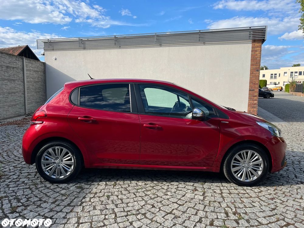 Peugeot 208 82 PureTech Style - 6