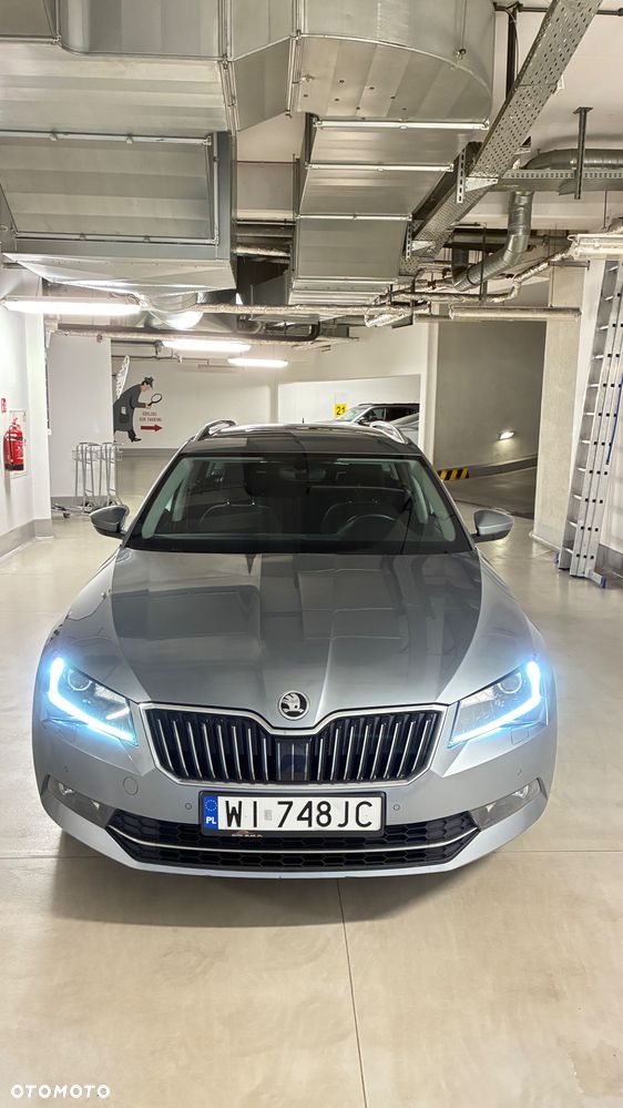 Skoda Superb 2.0 TDI Ambition - 8