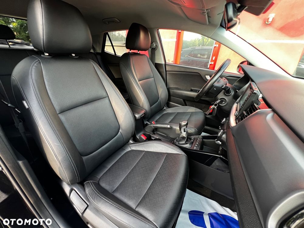 Kia Stonic 1.4 L - 27