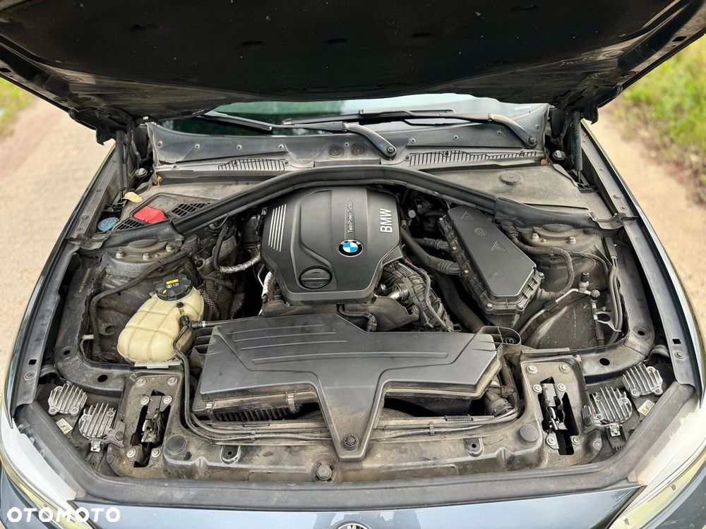 BMW Seria 2 218d Sport Line - 19