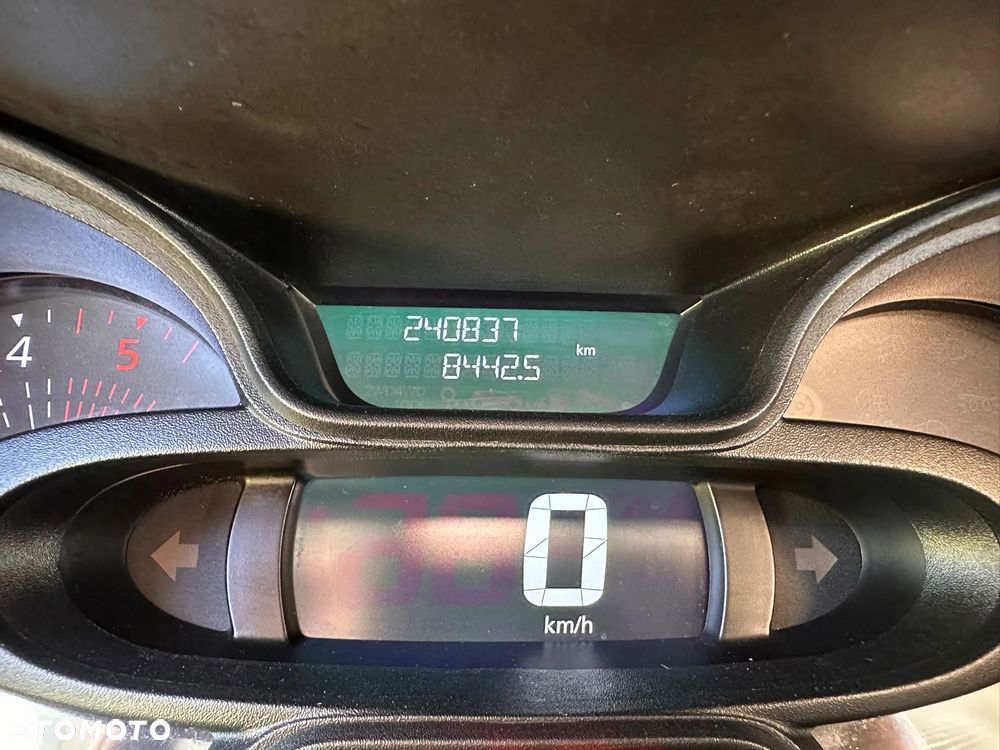 Renault Trafic L1H1 1.6 diesel 145kM, manual, 2019 rok BAGAŻNIK DACHOWY THULE, KAMERA COFANIA, HAK, CZUJNIKI PARKOWANIA, ORGINALNY PRZEBIEG! - 7